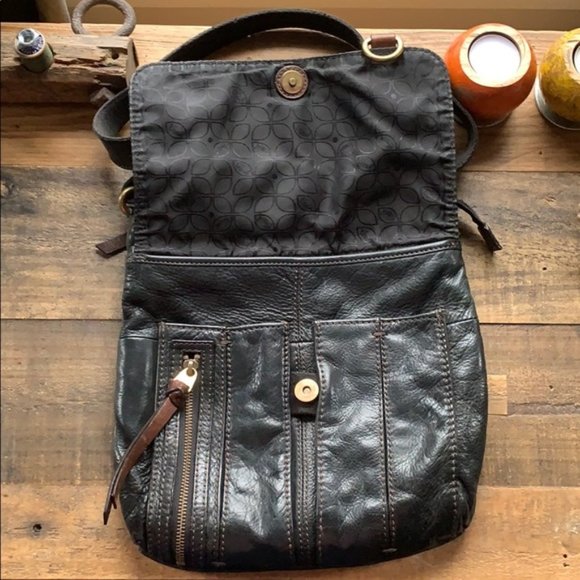 Fossil Genuine Leather Crossbody Purse - Picture 7 of 8